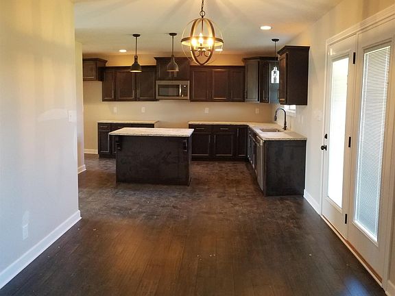 4th image of 170 Locust Run Lot 170