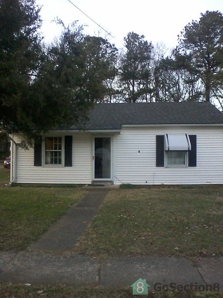 2nd image of 2506 Sunset Dr