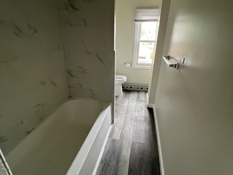 139-141 Magnolia Ave #2 — Photo 4