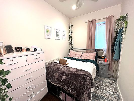 5th image of 230 E 7th St APT 4B