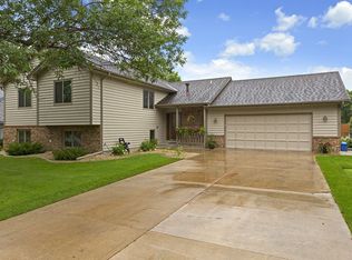 13991 94th Pl N, Maple Grove, MN 55369