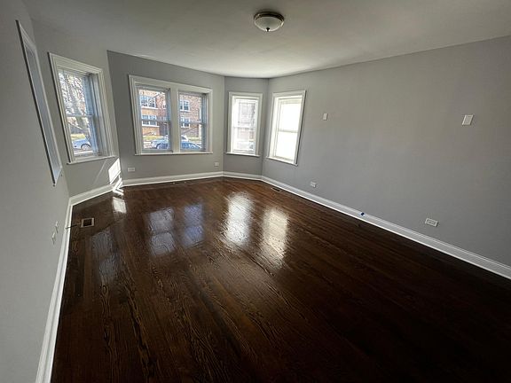 3rd image of 8142 Kilpatrick Ave APT 1
