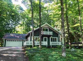 425 Winfield Dr, Harbor Springs, MI 49740