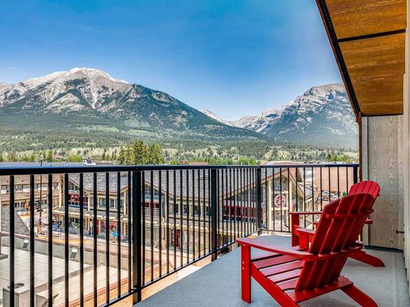 810 7th #401, Canmore, AB T1W 0N4