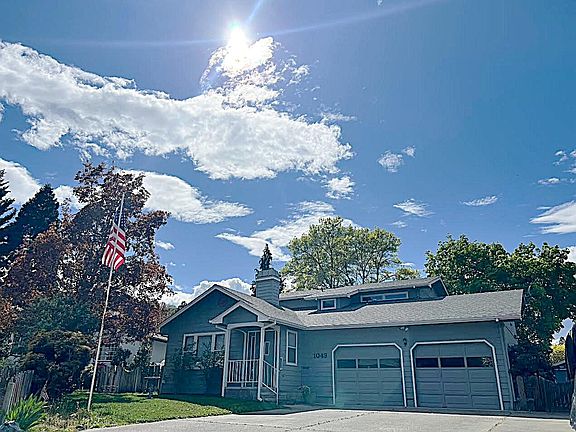 2nd image of 1049 Jeramy Way