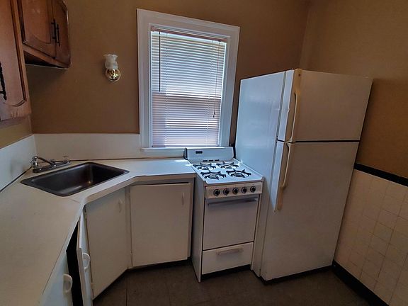 4th image of 1714 Liberty St #3
