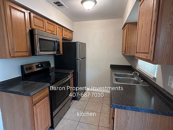 3rd image of 2216 Hartwell Ave