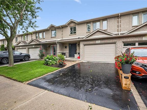 2nd image of 1261 Stephenson Dr
