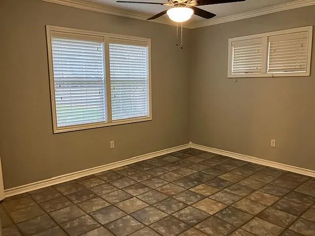 111 Shadylyn Dr — Photo 15
