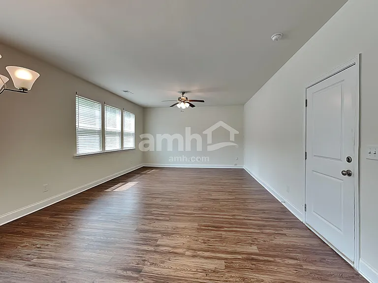 600 Lake Vista Ct — Photo 10