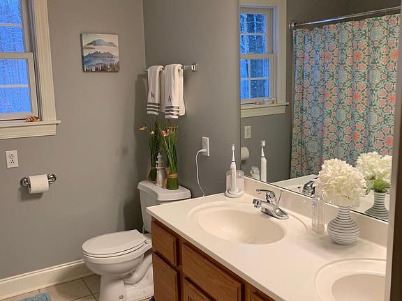 Upstairs bathroom