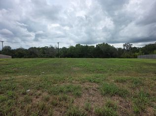 2068 Winepress Rd, Brenham, TX 77833