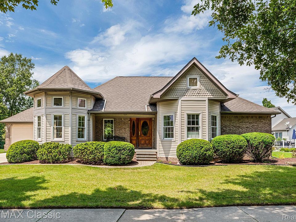 1st image of 43271 Ashbury Dr