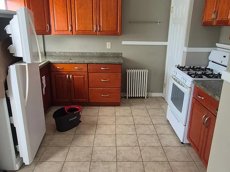 3226 Metz Ave #2 — Photo 2