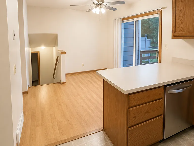 3718-3720 Sunbrook Rd — Photo 11