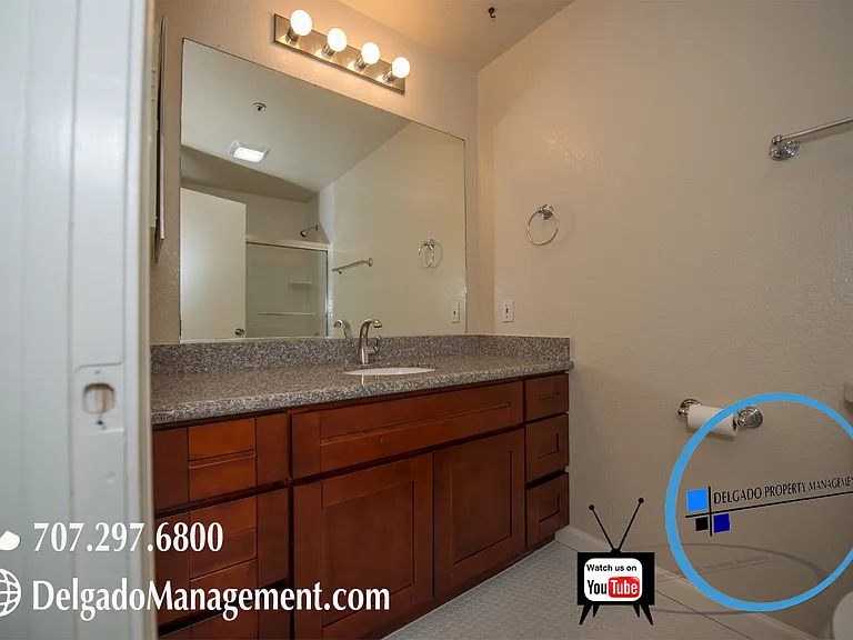 1201 Glen Cove Pkwy #310 — Photo 8