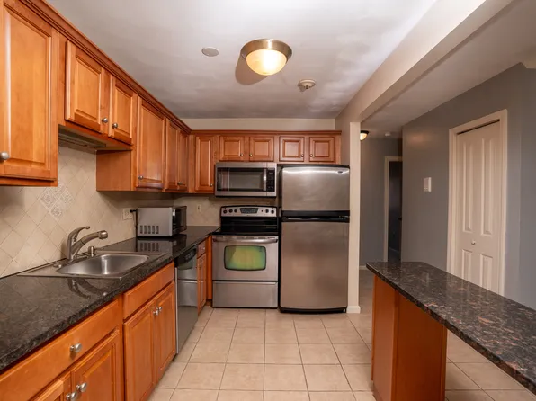 567 New River Rd #A, Manville, RI 02838