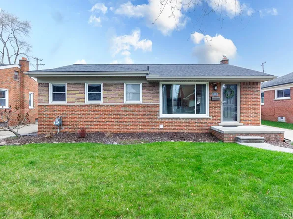 15580 Hanfor Ave, Allen Park, MI 48101