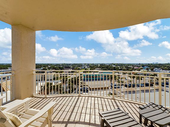 Front balcony with city view towards the Speedway race track, and sunset views