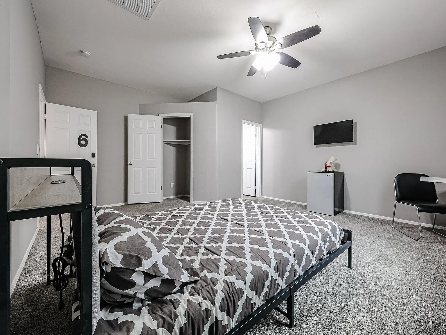 4 bed, 3.0 bath, 1770 sqft, $1,157 — Photo 4