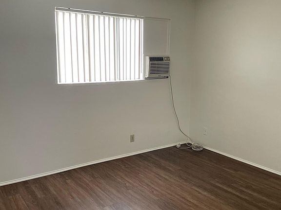 5th image of 628 E Italia St APT 1