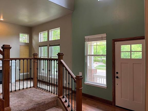 Front Entry Way - Looking at Living Room