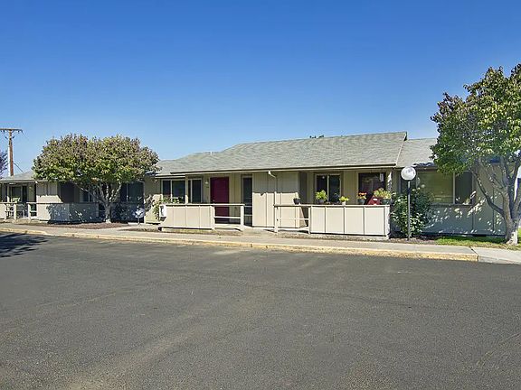 4th image of 1220 W 8th St #8288