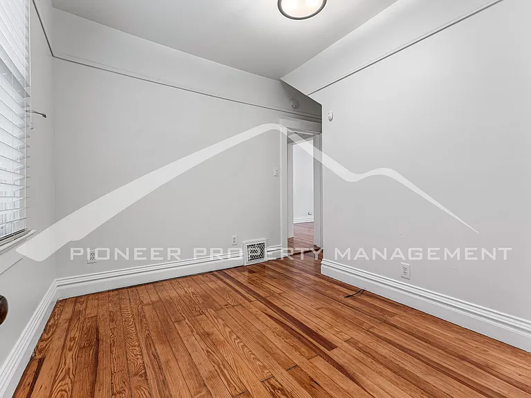 3256 Meade St — Photo 16