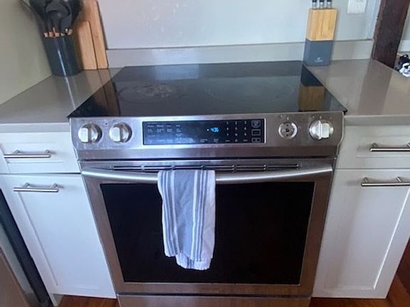 4th image of 148 Saint Philip St APT C