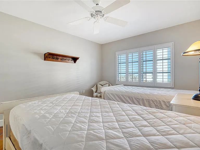 800 Benjamin Franklin Dr #406 — Photo 23