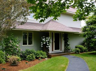 5 Bittersweet Ln, Bourne, MA 02532