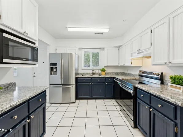 2395 S ARIZONA Road, Apache Junction, AZ 85119