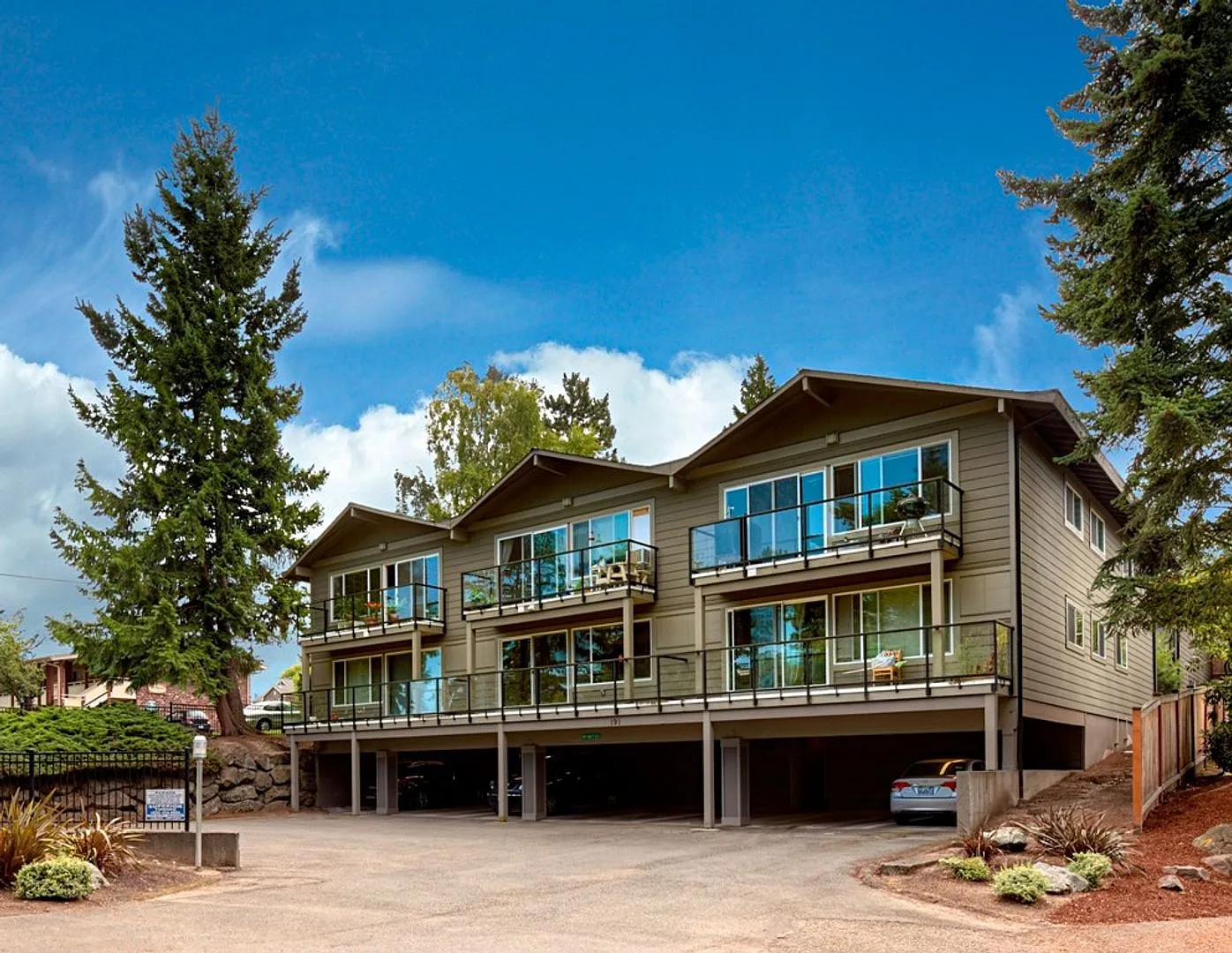 Monte Bella Apartments — Photo 1
