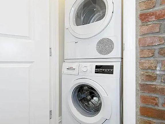 4th image of 375 State St #3E