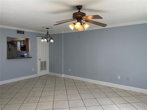 4th image of 1020 Saint Julien Dr APT 104
