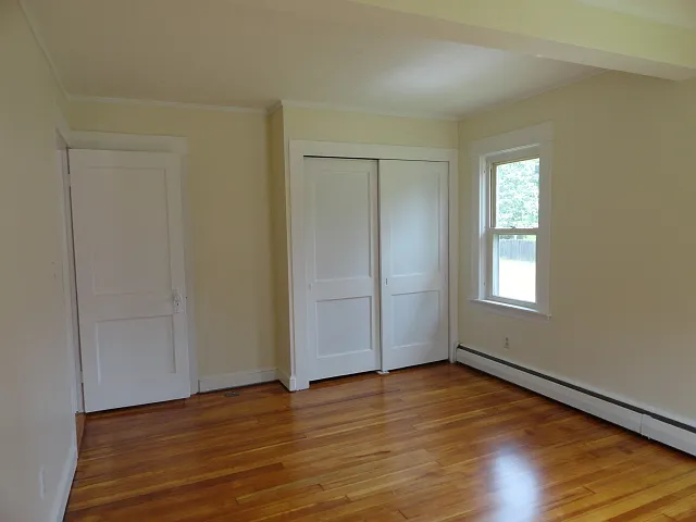 2 bed, 1300 sqft, $2,200 — Photo 4