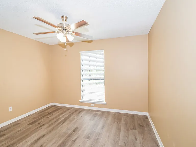 8536 Iron Mill Ct — Photo 21