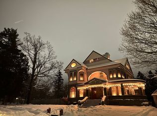 403 E Ludington St, Iron Mountain, MI 49801