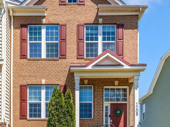 1209 Shenandoah Sq N, Brunswick, MD 21716