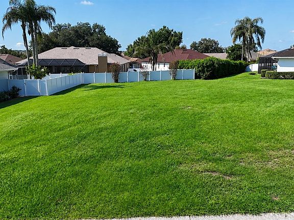 4th image of 2116 LONGLEAF CIRCLE