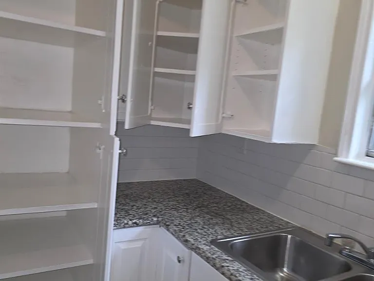 242 Bolden St — Photo 10