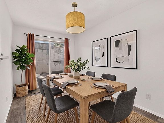 3rd image of 9108 Osuna Pl NE