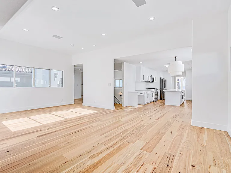204 N Poinsettia Ave — Photo 15