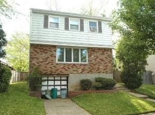 10 Stanley Cir, Staten Island, NY 10308