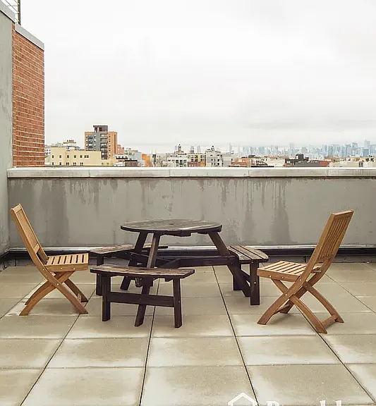 81 Stanhope St #3A — Photo 16