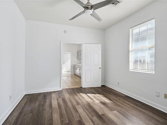 4th image of 3529 Delachaise St