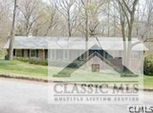 195 Maple Ln, Athens, GA 30606