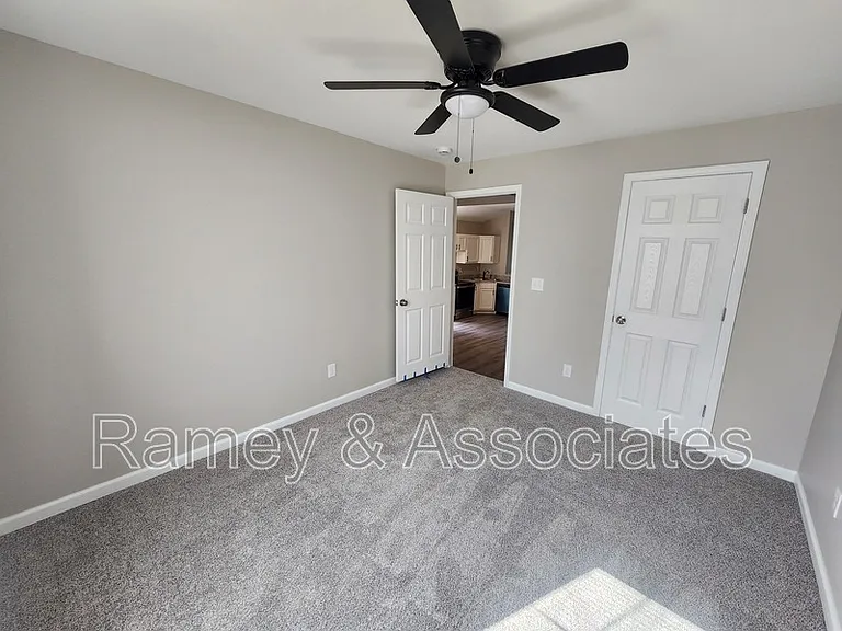 515 S 20th St — Photo 19