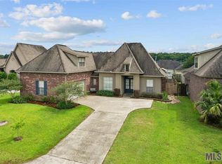 11356 Pleasant Knoll Dr, Denham Springs, LA 70726