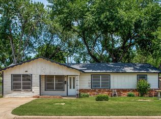 5105 Caroldean St, Haltom City, TX 76117